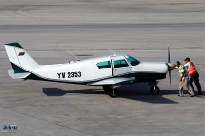 YV2353 · PIPER PA-24-250 COMANCHE