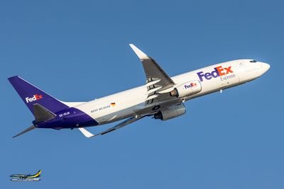 SE-RLM · BOEING 737-83N(BCF)