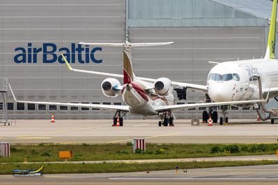 P4-PAW · EMBRAER LEGACY 650 (EMB-135BJ)