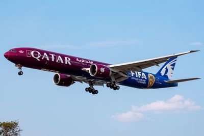 Boeing 777 · Qatar Airways
