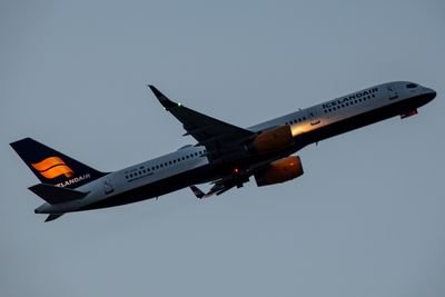 Boeing 757 · Icelandair