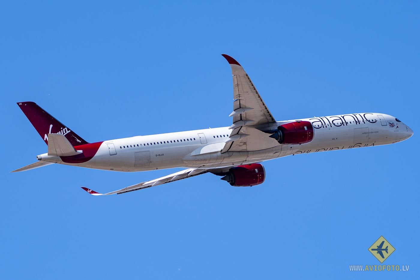 G-VLUX by OlegB