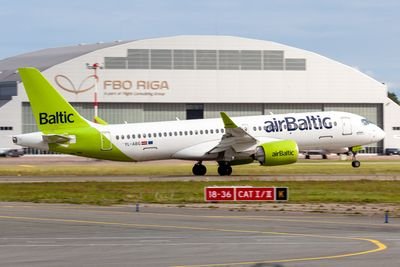 Airbus A220 · Air Baltic