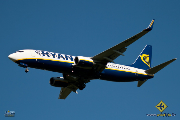 Boeing 737-8AS