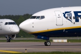 Boeing 737-8AS