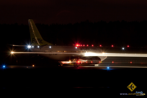 Boeing 737-522