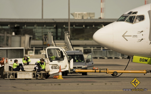 Boeing 737-522