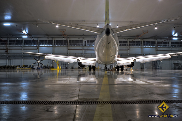 Boeing 737-522