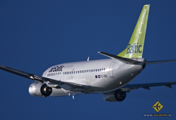 Boeing 737-522