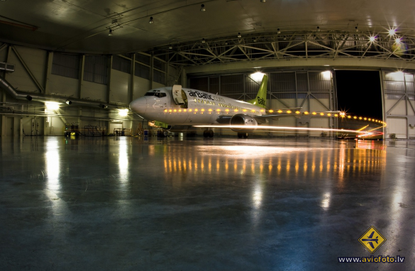 Boeing 737-53S