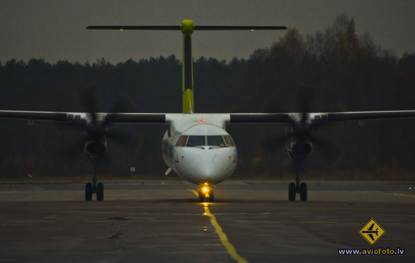 Bombardier DHC-8-402 Q400