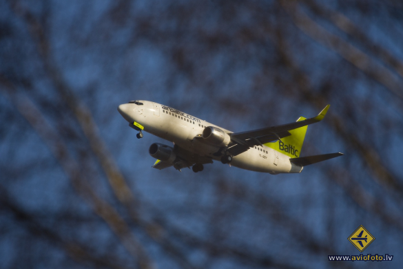 Boeing 737-36Q