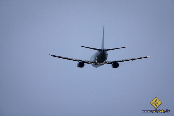 Boeing 737-530