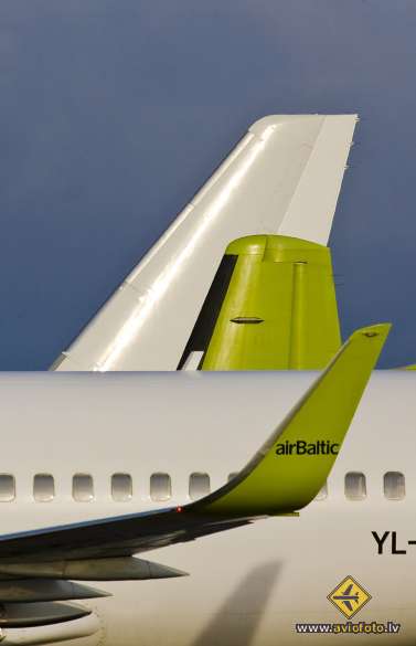 Boeing 737-36Q