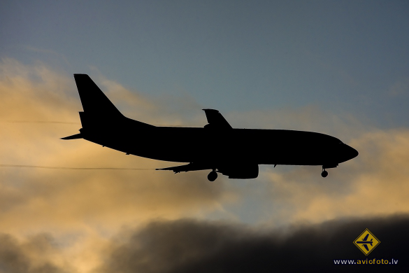 Boeing 737-31S