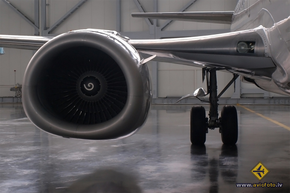 Boeing 737-522