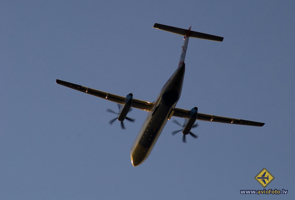 Bombardier DHC-8-402 Q400
