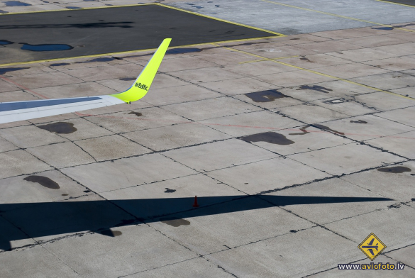Boeing 757-256
