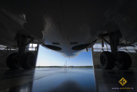 Boeing 737-505