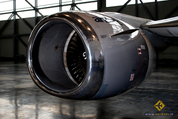 Boeing 737-522