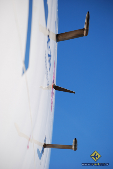 Boeing 737-33V