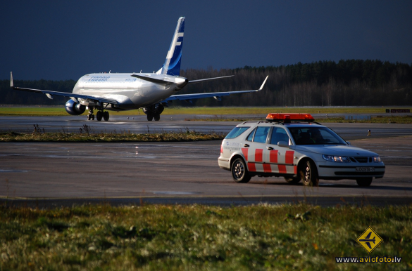 Embraer 170STD (ERJ-170-100STD)
