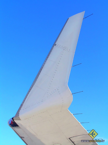 Bombardier CRJ-701ER (CL-600-2C10)