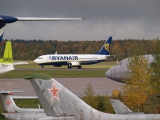 Boeing 737-8AS