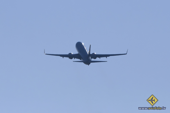 Boeing 737-8AS