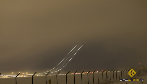 Boeing 757-256