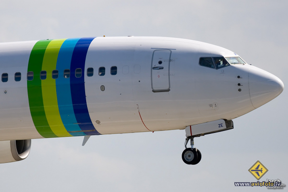 Boeing 737-8K2