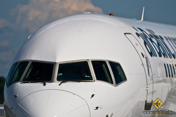 Boeing 757-256
