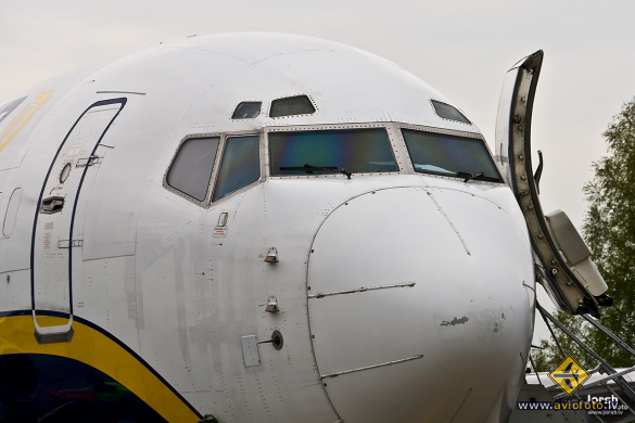 Boeing 737-8AS