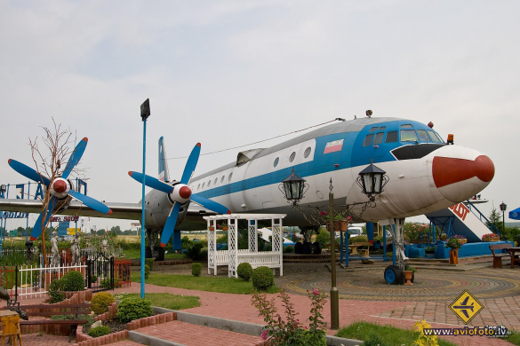 Ilyushin Il-18V