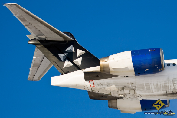 McDonnell Douglas MD-90-30