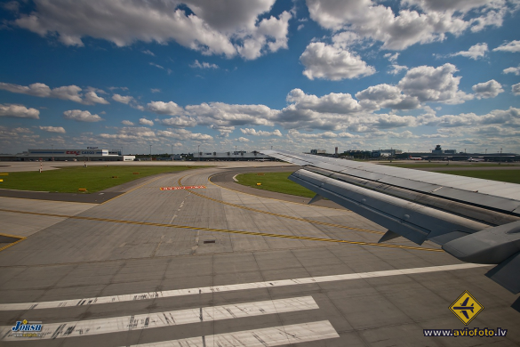 Boeing 737-55S