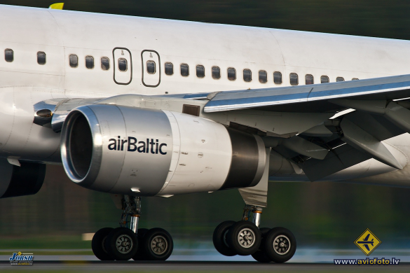 Boeing 757-256