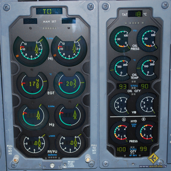 Boeing 737-53S