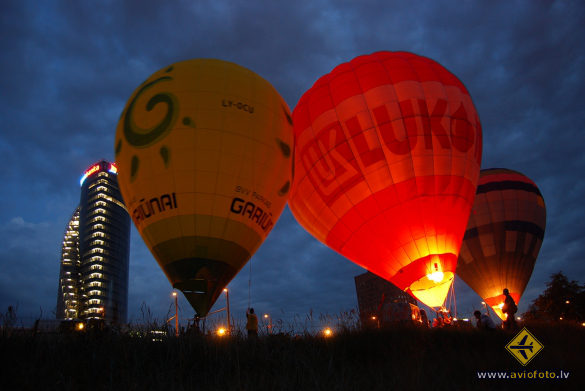 Kubicek Balloons BB30Z