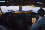 Boeing 737-548