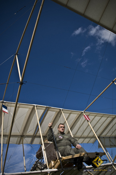 Farman IV
