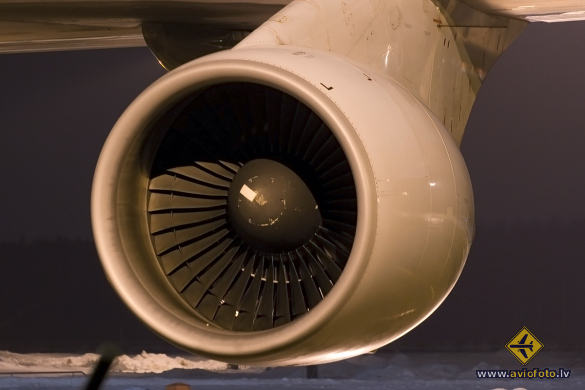 Boeing 747-412F/SCD