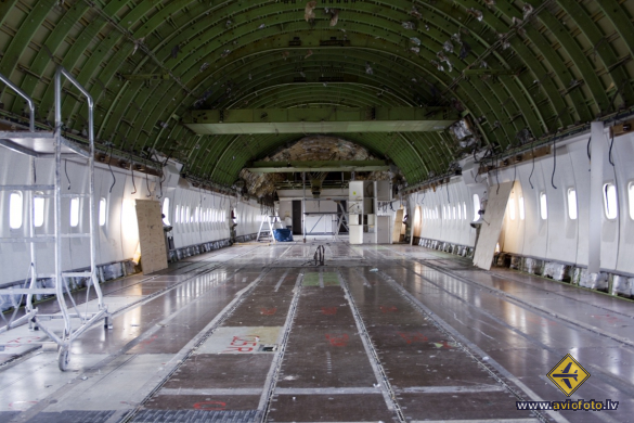 Boeing 747-212B
