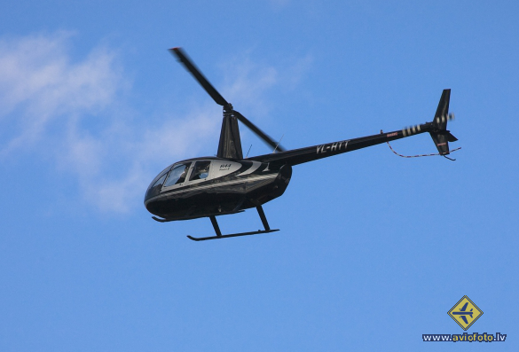 Robinson R-44 Raven II