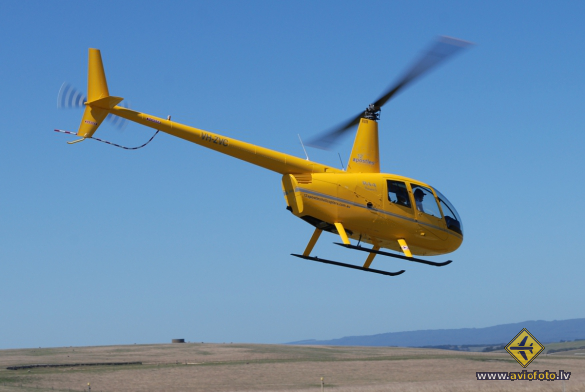 Robinson R-44 Raven II