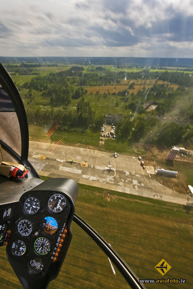 Robinson R-44