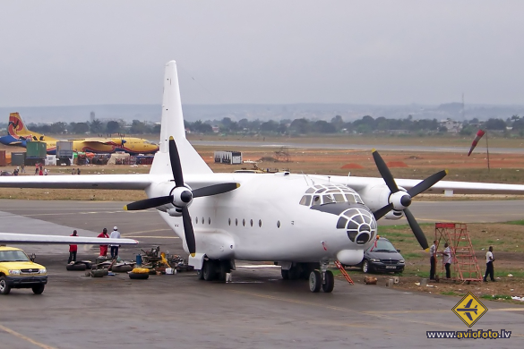 Antonov An-8