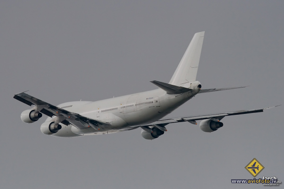 Boeing 747-2D3B(SF)