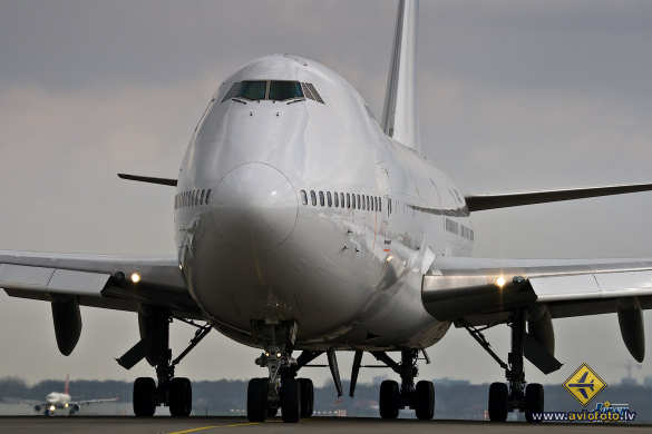 Boeing 747-2D3B(SF)