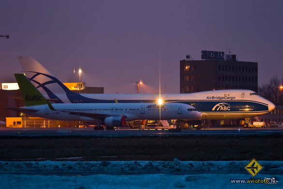 Boeing 747-46NF/ER/SCD